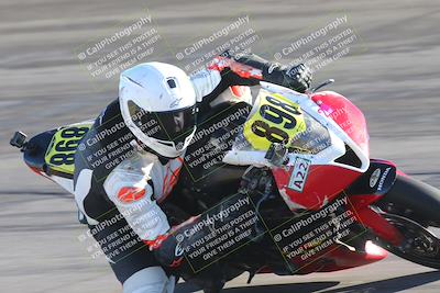 media/Nov-17-2024-CVMA (Sun) [[1fec520723]]/Race 11-Amateur Supersport Open/